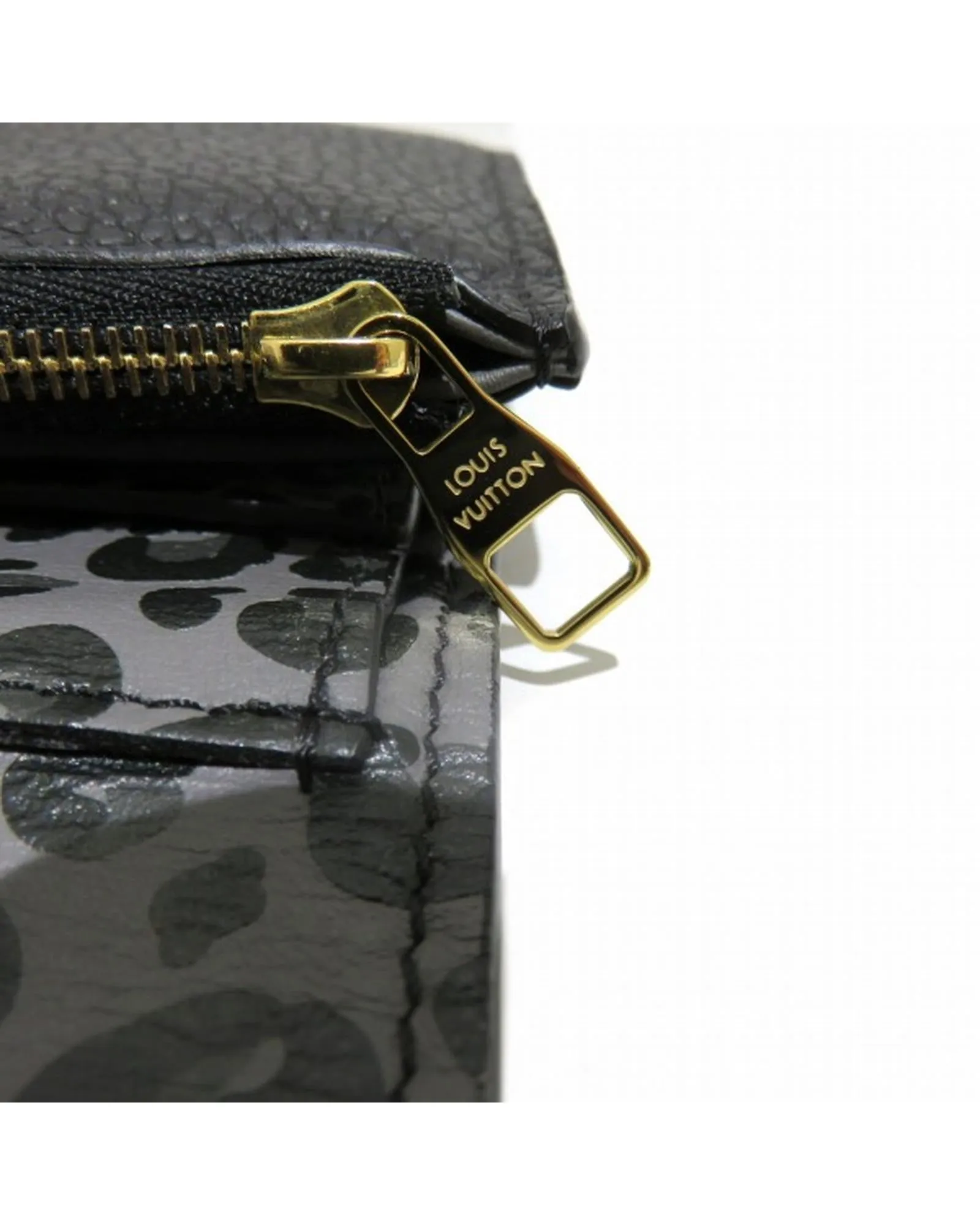 Compact Leather Wallet with Leopard Design