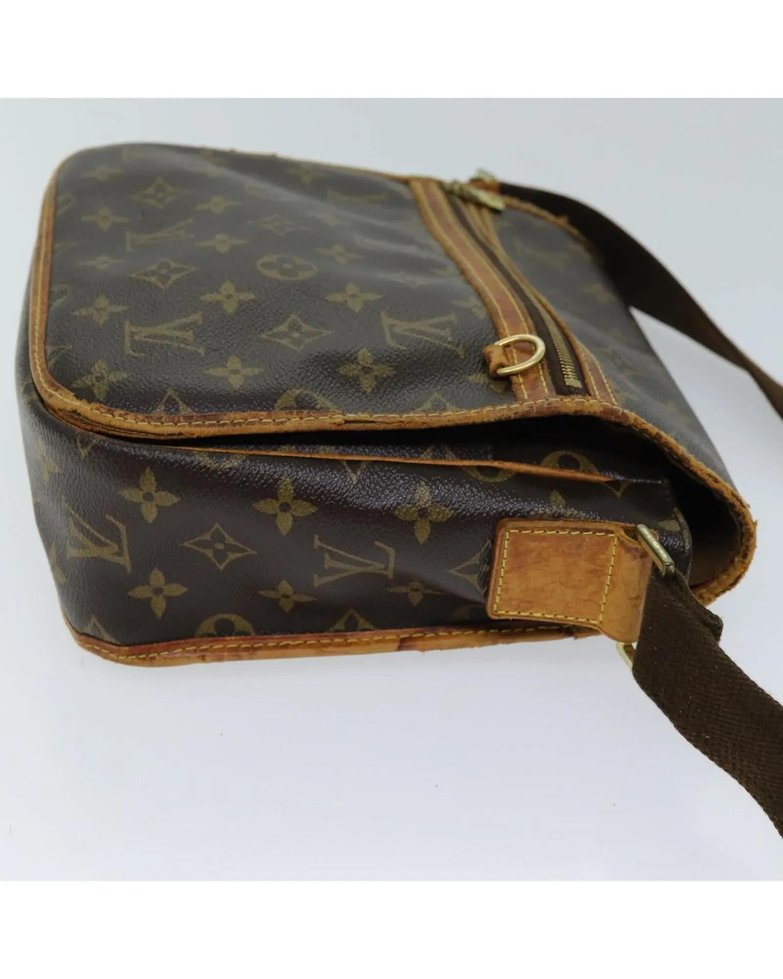 Monogram Canvas Shoulder Bag with Adjustable Strap - Pre-Owned LV Authenticated